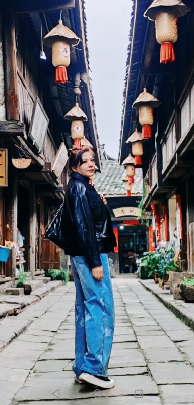 宛霞的第五张照片--四川王婆说媒