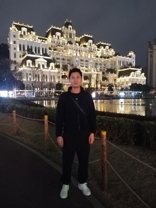 另一半的她的第三张照片--四川王婆说媒